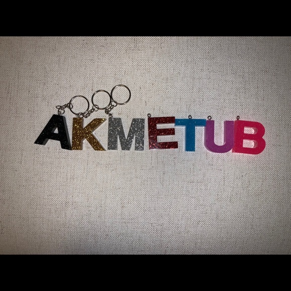 Resin Keychains - Picture 2 of 12